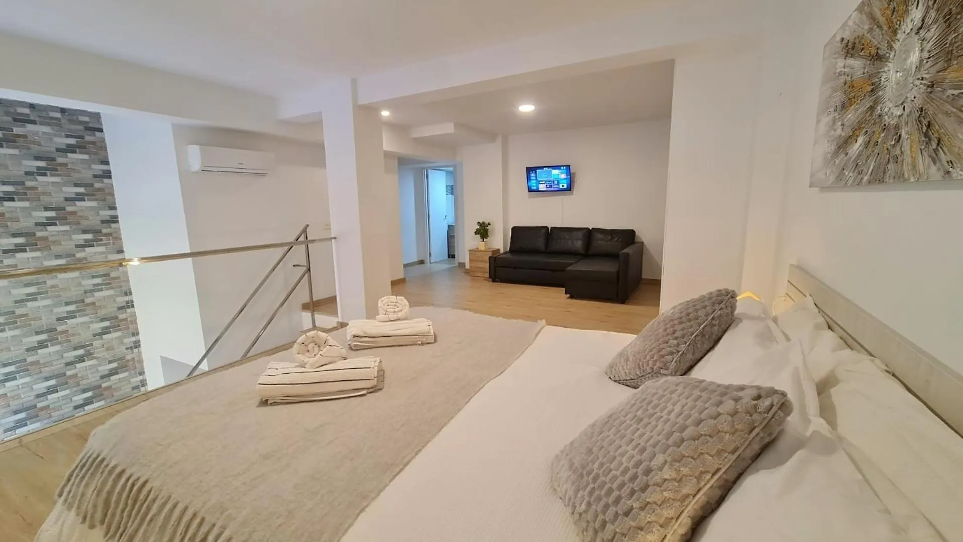 Duplex Huelin I & Beach Malaga Apartment